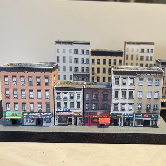 Miniature Cityscape Model - Picture 2 of 7